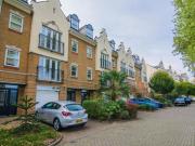 Barker Close, Richmond, 5 Bedroom House