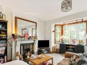 Barlby Road, London, 3 Bedroom Maisonette
