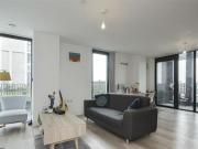 Barley Lane, Stratford, 3 Bedroom Apartment