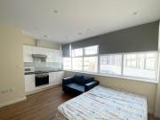 Barn Conversion For Rent In 49 Vaughan Way, Leicester