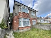 Barnes Crescent, Bournemouth, BH10 2 bed apartment to... Barnes Crescent, Bournemouth, BH10 2 bed apartment to...