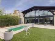 BARNES Saint Cloud Maison neuve style loft avec piscine...