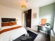 Barnwood Road, Gloucester GL2, 6 bed semi detached house...