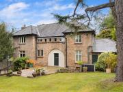 Barraca, Frankfort Park, Dundrum, Dublin 14