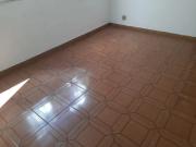 Barreto Ãtimo apartamento grande 2 quartos e dependencia...
