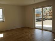 Barrierefreier Neubau mit großzügiger Freifläche...