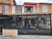 Barrio Betania de Comfandi Casa bifamiliar en venta...