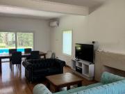 Barrio Los Castaños casa en venta de 3 dormitorios y...