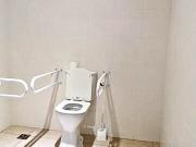 BARRIO NORTE, local a la calle. 72 mt2. M. T. de Alvear...