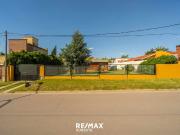 BARRIO PATAGONIA CASA DE 3 DORM TERRENO AMPLIO