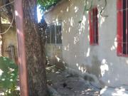 BARRIO PRIMERA JUNTA, SE VENDE CASA CON GALPON