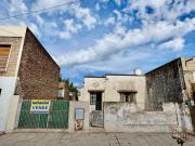 Barrio T. Tanque 2 casitas p/reciclar !
