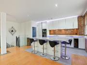 Bartholomew Square, London EC1V, 2 bed flat to rent,...