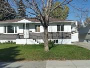 Basement Suite 1 Bedroom Great Location!