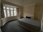 Basildon Avenue, Ilford IG5, 6 bed terraced house to...