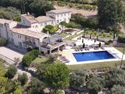 BASTIDE avec vignes et Oliviers
