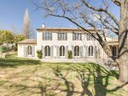 Bastide de charme à proximité du coeur de ville 365m²...