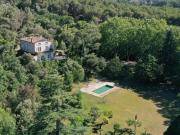 Bastide de style art déco sur un parc avec piscine 465m²...