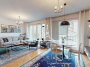 BATIGNOLLES Mairie du 17ème. 3 pièces 78 m² + parking e