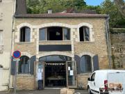 Bâtiment en pierre 180m2 Local commercial et appartement...
