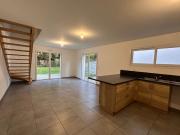 BATZ SUR MER, MAISON RÉCENTE PROCHE DU BOURG