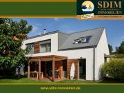 BAUEN SIE IHRE ZUKUNFT MIT EINEM ZUVERLÄSSIGEN PARTNER