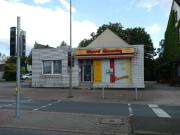 Baugrundstück mit Altbestand und optimaler Verkehrsanbindung