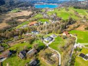 Baugrundstück mit genehmigtem Wohnprojekt in Ruhelage...