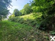 Baugrundstück ohne Bauverpflichtung in Hanglage