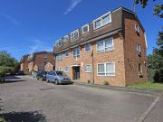 Bawdsey Avenue, Farmview Court, Ilford IG2, 1 bed flat...