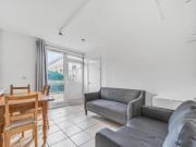 Bayham Street, Conisborough, London, 5 Bedroom Town