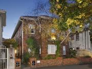 Bayside Ease in a Coveted Albert Park Pocket