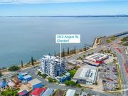 BAYVIEW APARTMENTS WITH A VIEW !