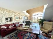 BAZAS: PROPRIETE PIERRE RENOVEE 4/5 CHAMBRES DEPENDANCES...