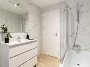 Beach Themed 3 Bedroom Apartment with a Dedicated...