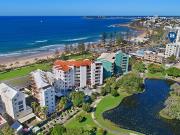 Beachside Apartment with Good Ocean Views