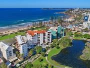 Beachside Apartment with Good Ocean Views