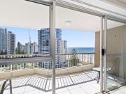 Beachside Bliss: Modern 1 Bedroom Apartment in the Heart...