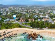 Beachside Escape Opposite Flynn's Beach Prime...