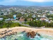 Beachside Escape Opposite Flynn's Beach Prime... Beachside Escape Opposite Flynn's Beach Prime...