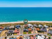 Beachside living in old Halls Head