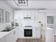 Beachside Living Renovated 1 Bedroom Apartment in Prime...
