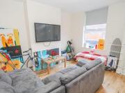 Beamsley Terrace, Hyde Park, 4 Bedroom End
