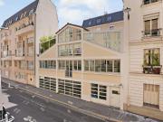 Beau 2/3 pièces rénové avec cave, rue calme et chambre...