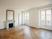 Beau 4 pièces plein de charme au coeur du 9ème