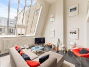 Loft Lumineux au Dernier Étage ? 2 Chambres ? Avenue...