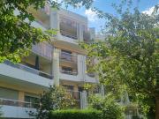 Beau quatre pièces avec balcons et parking à Saint Cloud