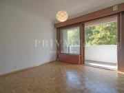 Beau studio avec balcon à Cologny Parc