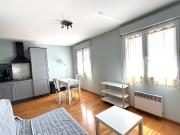 Beau studio loué meublé + parking Chatêau de Champs sur...