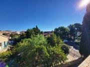 Beau T1 de 24 avec coin nuit Garage